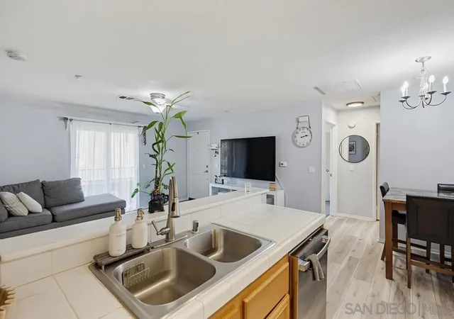 9728-marilla-dr-205-lakeside-ca-92040/hzid_372d2f6d
