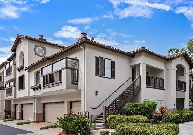 2960-champion-way-1008-tustin-ca-92782/hzid_ce449ea7