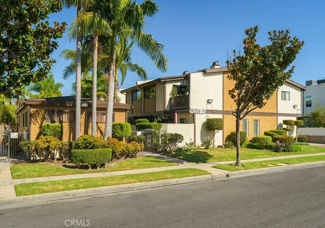 14364-yukon-ave-11-hawthorne-ca-90250/hzid_0ab93c20