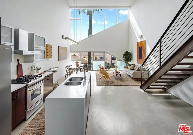 803-wilcox-ave-10-los-angeles-ca-90038/hzid_f2314c4e