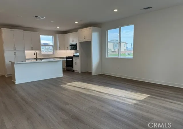 16676-e-preserve-loop-chino-ca-91708/hzid_719ca8e5