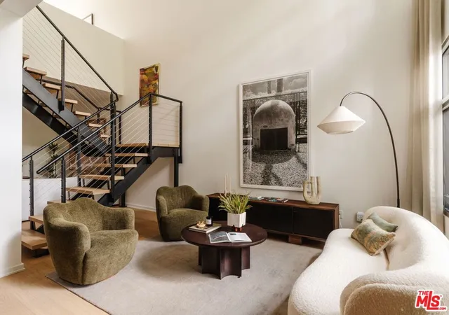 4111-w-sunset-blvd-111-los-angeles-ca-90029/hzid_971a6983