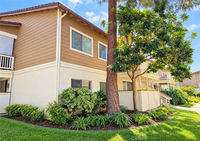 2456-pleasant-way-a-thousand-oaks-ca-91362/hzid_9569c417