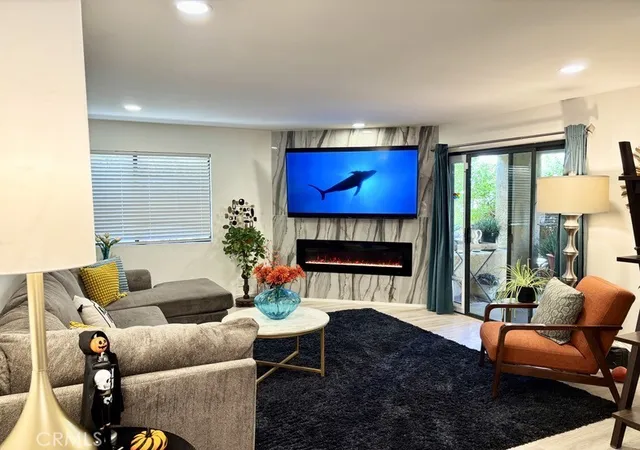 200-e-racquet-clb-palm-springs-ca-92262/hzid_4983a7fe