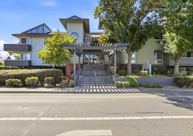 22330-homestead-rd-118-cupertino-ca-95014/hzid_0d4adb32