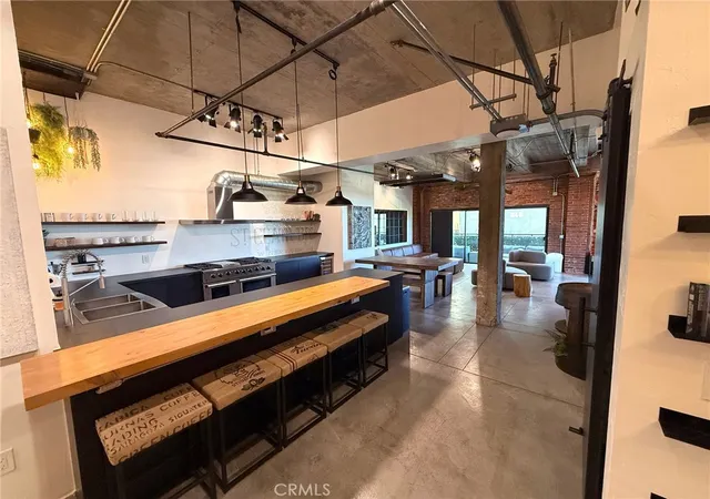 835-locust-518-long-beach-ca-90813/hzid_388d4ba5