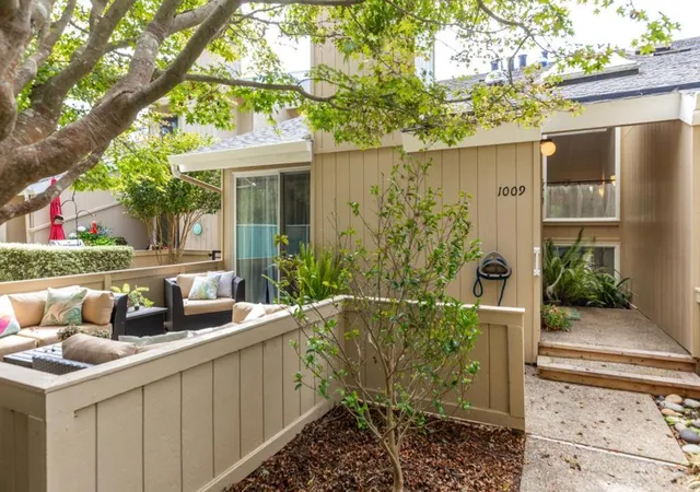 1009-via-tornasol-aptos-ca-95003/hzid_bed004d6