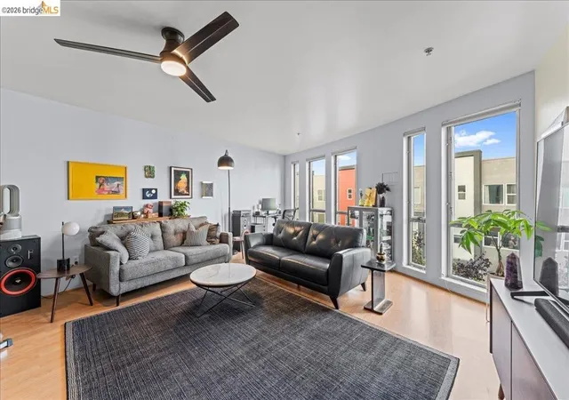 1201-pine-st-354-oakland-ca-94607/hzid_5a1c46ab