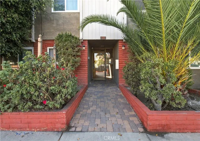 725-coronado-112-long-beach-ca-90804/hzid_5038ff75