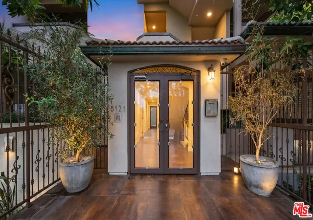 8121-norton-ave-201-west-hollywood-ca-90046/hzid_d4ccf8d1