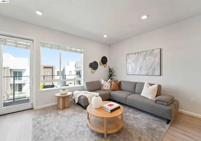 314-llano-de-los-robles-ave-7-san-jose-ca-95136/hzid_a5c81e03