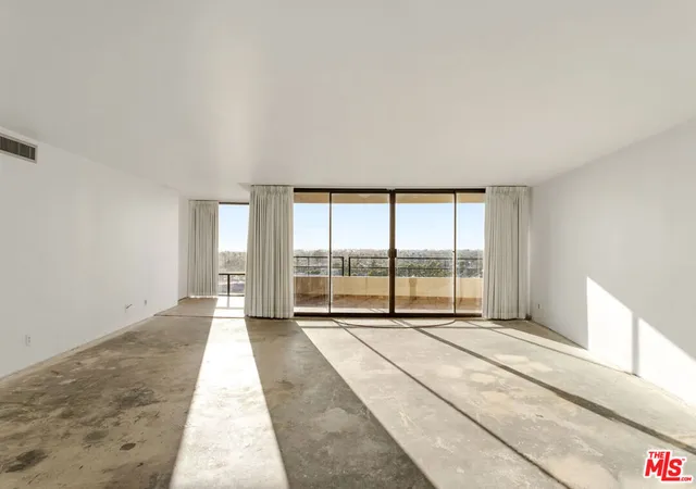 4265-marina-city-dr-701-marina-del-rey-ca-90292/hzid_8d4160a9