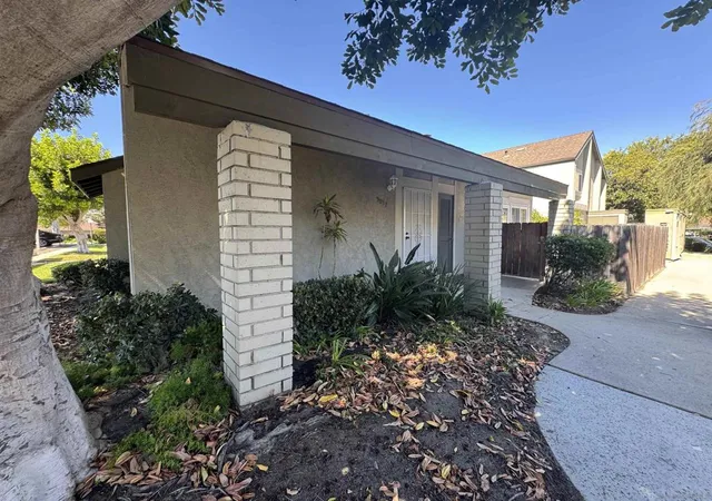 5037-la-cuenta-dr-san-diego-ca-92124/hzid_253ea4d3