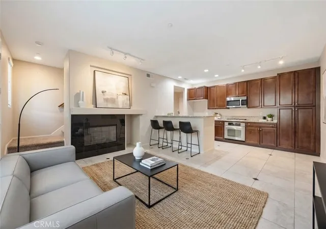 30505-cyn-hills-2504-lake-elsinore-ca-92532/hzid_56508a36
