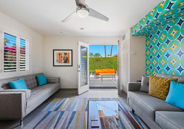 155-w-hermosa-pl-5-palm-springs-ca-92262/hzid_69968819
