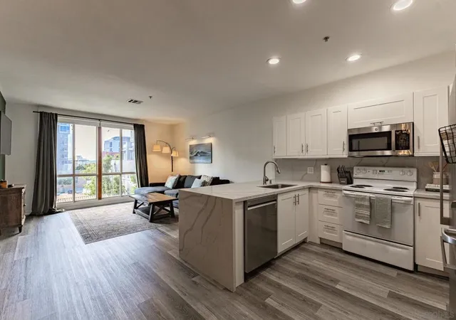1501-front-st-302-san-diego-ca-92101/hzid_da9b271e