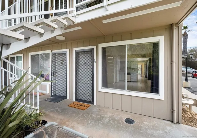 27707-mountain-meadows-rd-49-escondido-ca-92026/hzid_d6a0c06e
