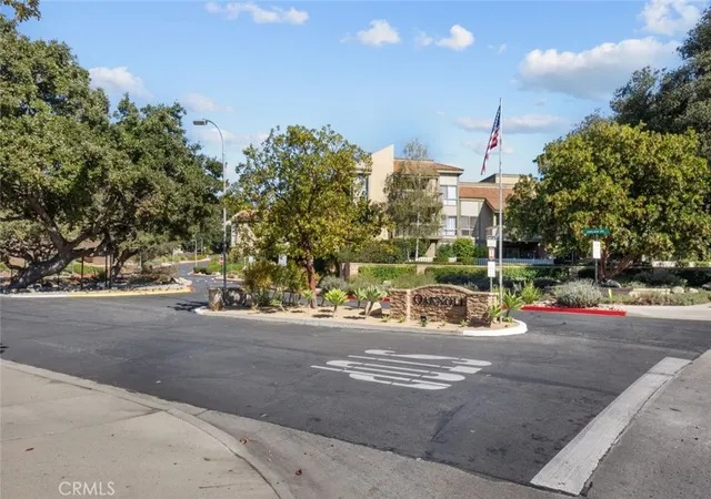 751-birchpark-cir-201-thousand-oaks-ca-91360/hzid_8c28d555