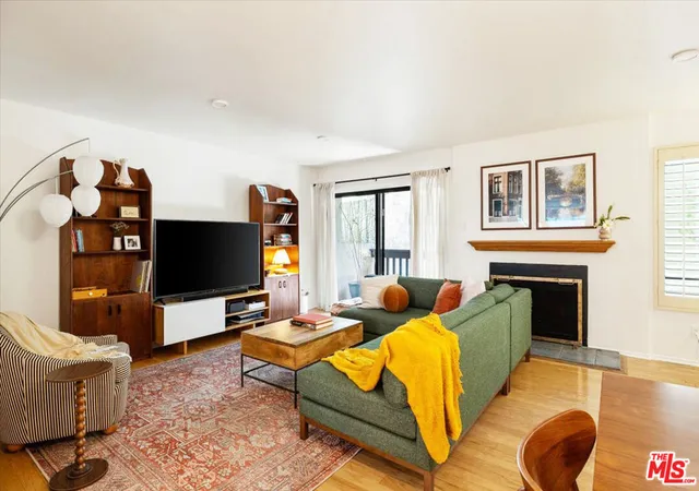 2018-griffith-park-blvd-108-los-angeles-ca-90039/hzid_edf0d389