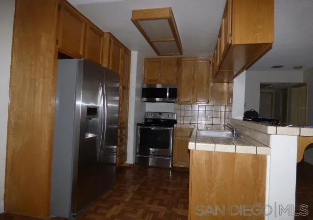 5665-friars-rd-208-san-diego-ca-92110/hzid_ac7ebd03