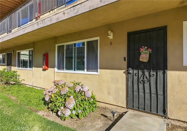 5535-ackerfield-8-long-beach-ca-90805/hzid_bed5e2d6