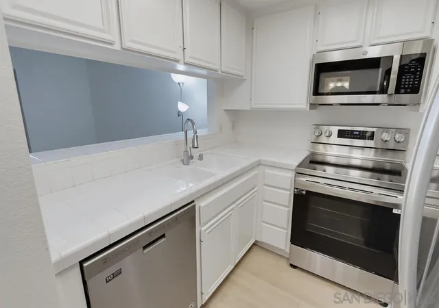 3078-broadway-108-san-diego-ca-92102/hzid_c7c1ee1a