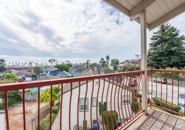412-cliff-st-santa-cruz-ca-95060/hzid_1d7a81d7