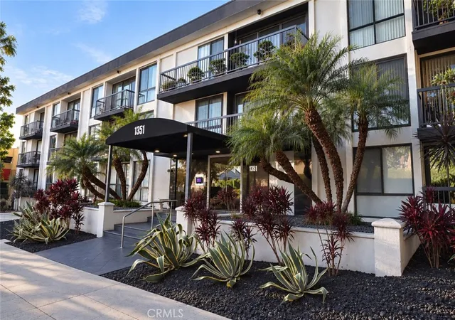 1351-n-crescent-hts-308-west-hollywood-ca-90046/hzid_605e6da7