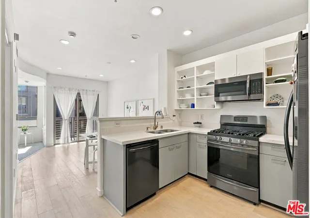 100-s-alameda-st-419-los-angeles-ca-90012/hzid_1cd5379c