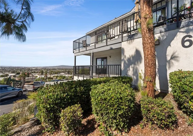 2599-walnut-128-signal-hill-ca-90755/hzid_2ade7746