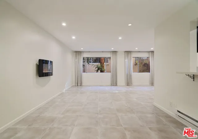 1025-n-kings-rd-119-west-hollywood-ca-90069/hzid_b5ecd6f2