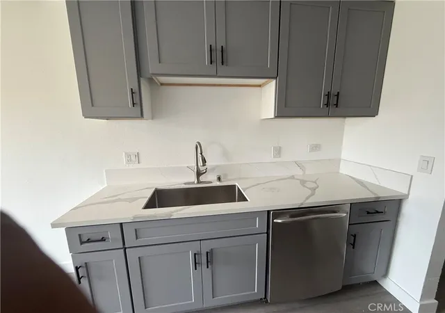 700-w-la-veta-ave-e4-orange-ca-92868/hzid_11b1233a