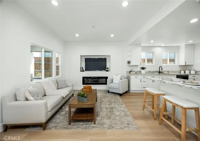 201-s-melrose-placentia-ca-92870/hzid_4c5b9b9a