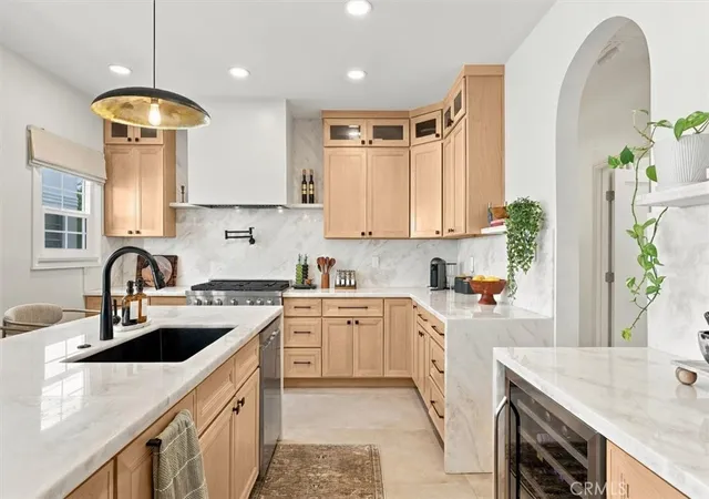 900-s-curson-los-angeles-ca-90036/hzid_d648d5f2