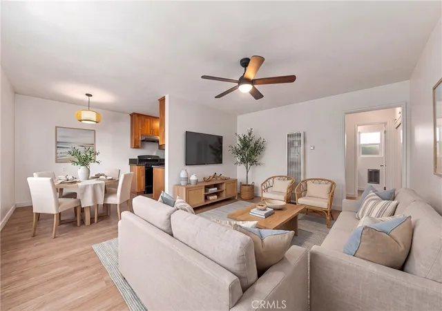 930-east-1st-16-long-beach-ca-90802/hzid_e4e124f1