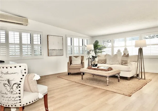 1360-oakmont-rd-seal-beach-ca-90740/hzid_a33b32cb