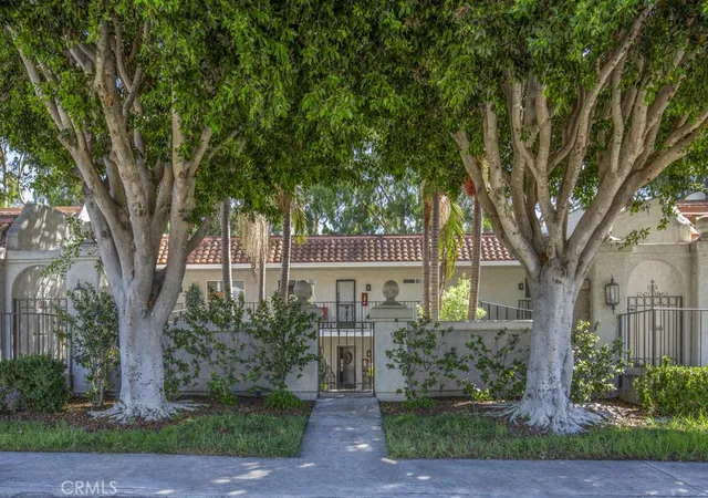 5531-via-la-mesa-o-laguna-woods-ca-92637/hzid_f21b4dfc