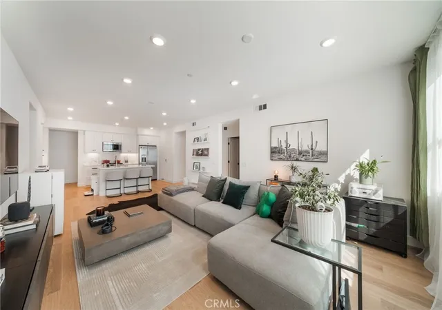 1300-lasso-203-ladera-ranch-ca-92694/hzid_f3db9f66