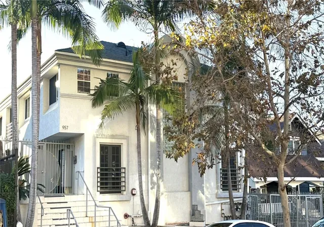 957-s-gramercy-203-los-angeles-ca-90019/hzid_6202925e