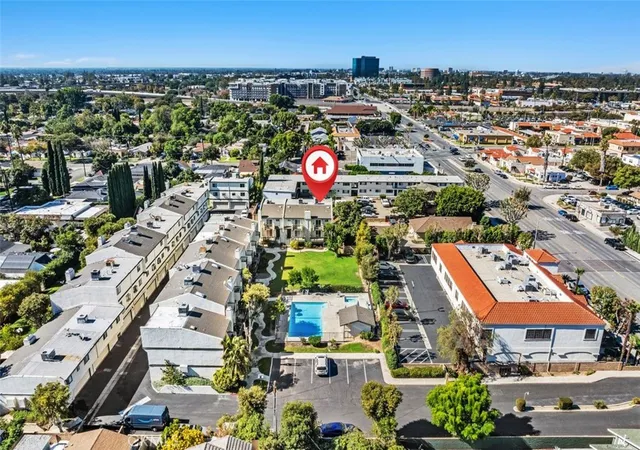 428-w-1st-street-tustin-ca-92780/hzid_9eaa578d