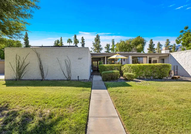 2327-casitas-way-palm-springs-ca-92264/hzid_5a5e5ae3