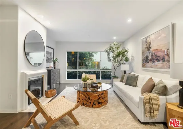 11855-goshen-ave-104-los-angeles-ca-90049/hzid_754c1172