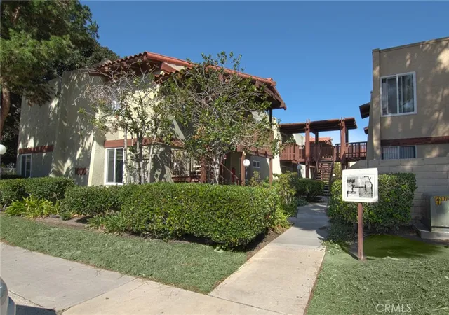 1000-w-macarthur-84-santa-ana-ca-92707/hzid_fb87d4ec
