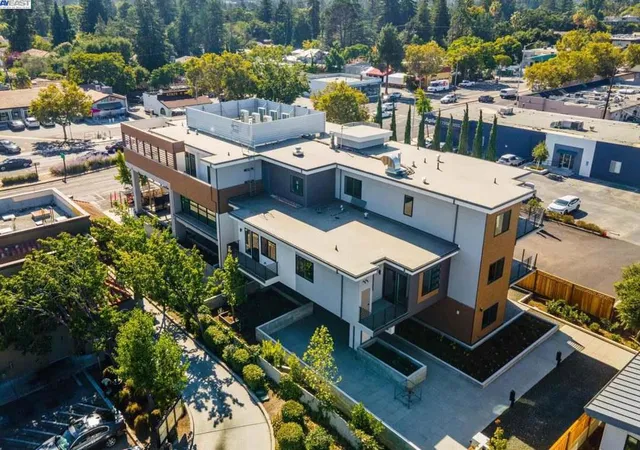 3877-el-camino-real-2-palo-alto-ca-94306/hzid_0f690330
