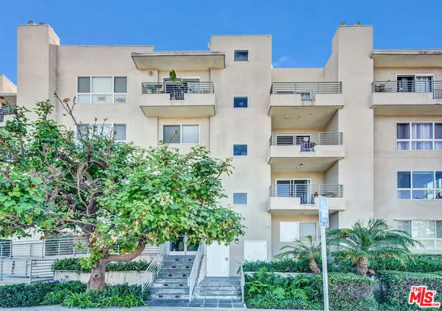 5764-san-vicente-blvd-201-los-angeles-ca-90019/hzid_9836cd75