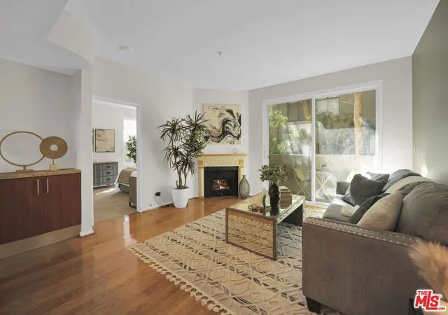 620-s-gramercy-pl-135-los-angeles-ca-90005/hzid_48edd8a7