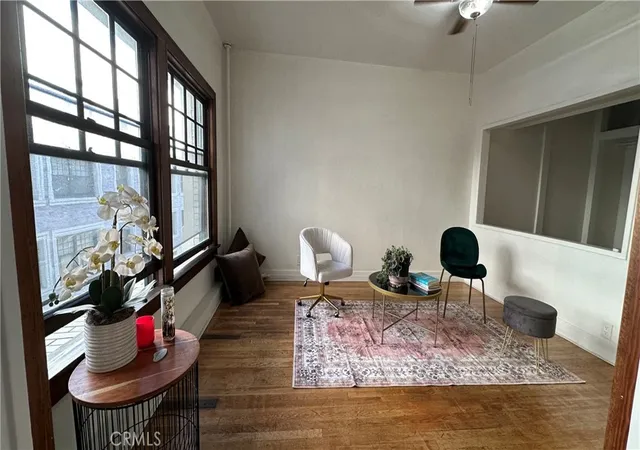 2121-w-james-m-wood-blvd-316-los-angeles-ca-90006/hzid_00b4aa57