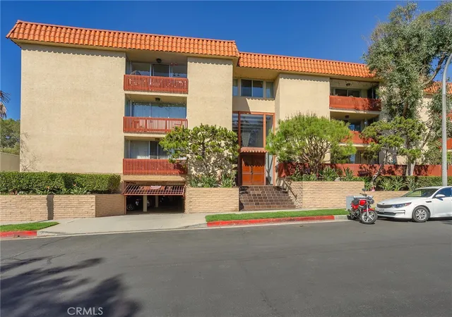 5875-doverwood-dr-103-culver-city-ca-90230/hzid_b7360b71