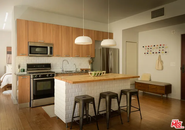 460-s-spring-st-810-los-angeles-ca-90013/hzid_0769e371