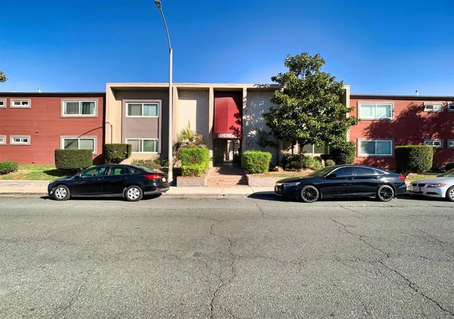 930-peach-ave-17-el-cajon-ca-92021/hzid_12557cb6